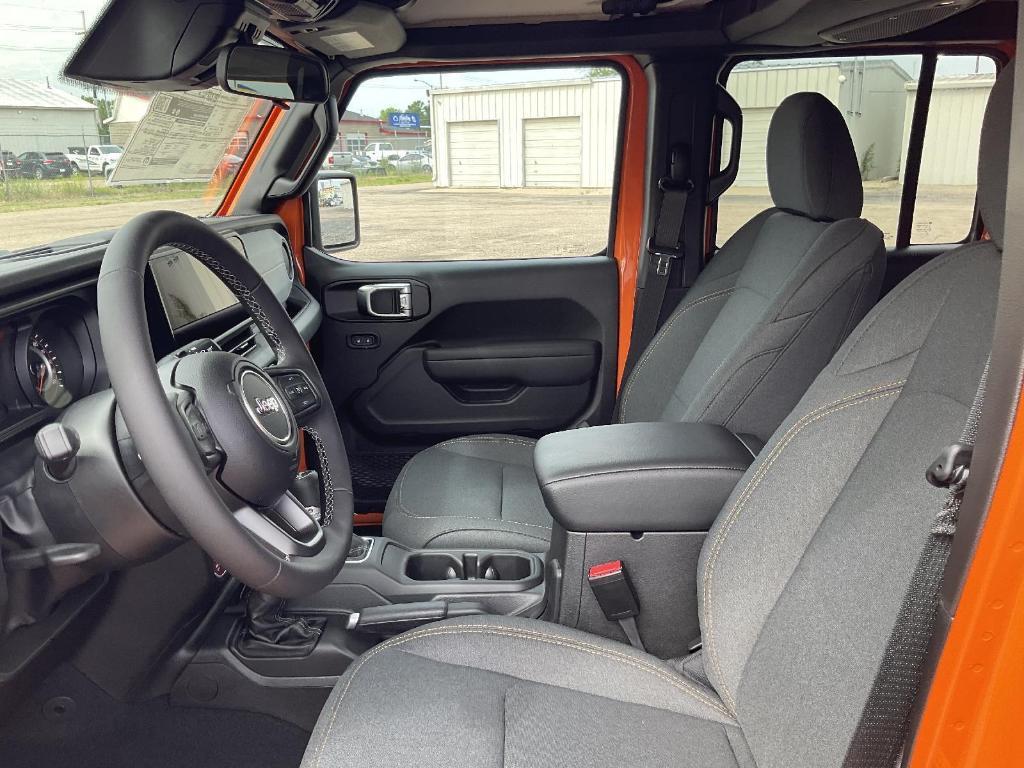 new 2025 Jeep Wrangler car, priced at $53,370