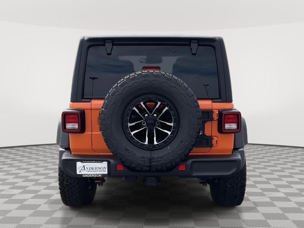 new 2025 Jeep Wrangler car, priced at $53,370