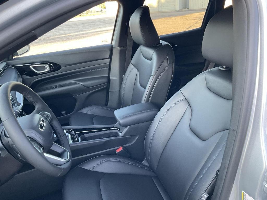 new 2026 Jeep Compass car, priced at $37,345