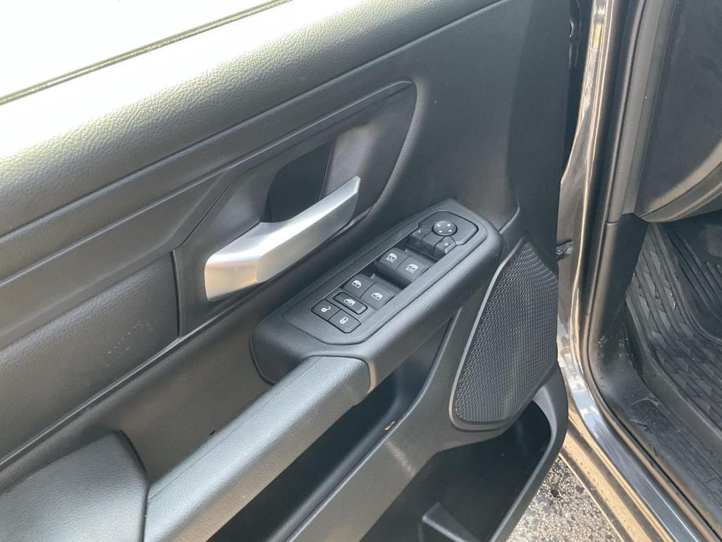 new 2025 Ram 1500 car, priced at $47,985
