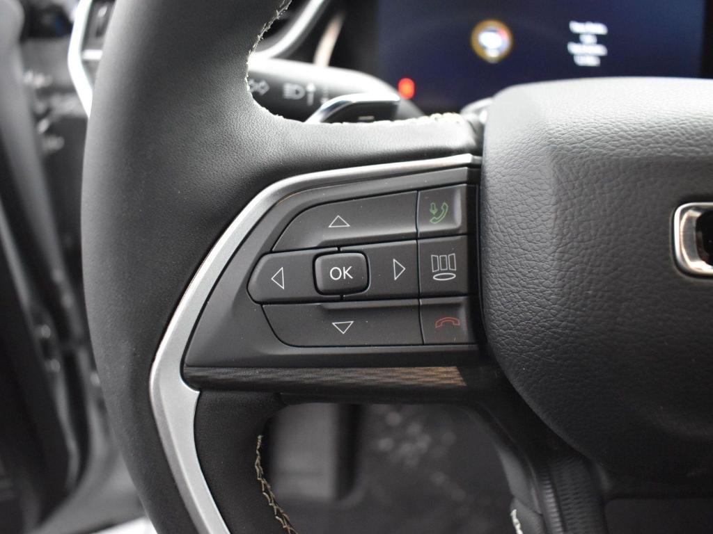 new 2025 Jeep Grand Cherokee L car, priced at $42,674