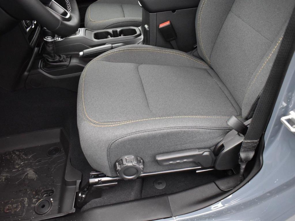 new 2025 Jeep Wrangler car, priced at $44,363