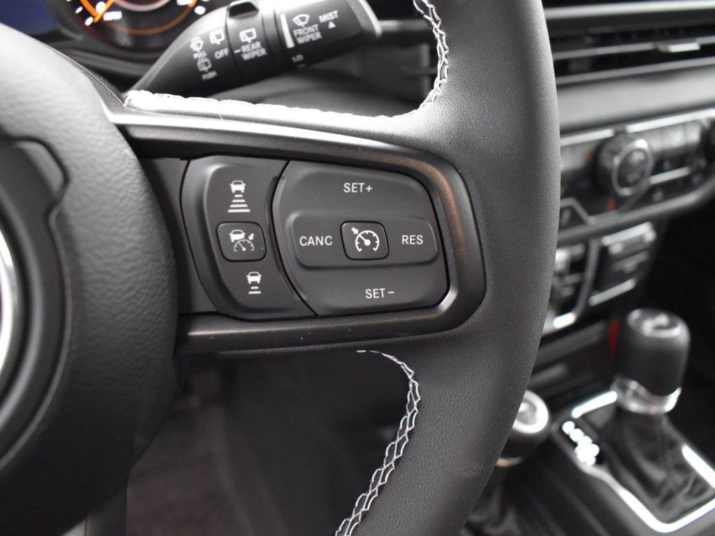 new 2025 Jeep Wrangler car, priced at $44,363