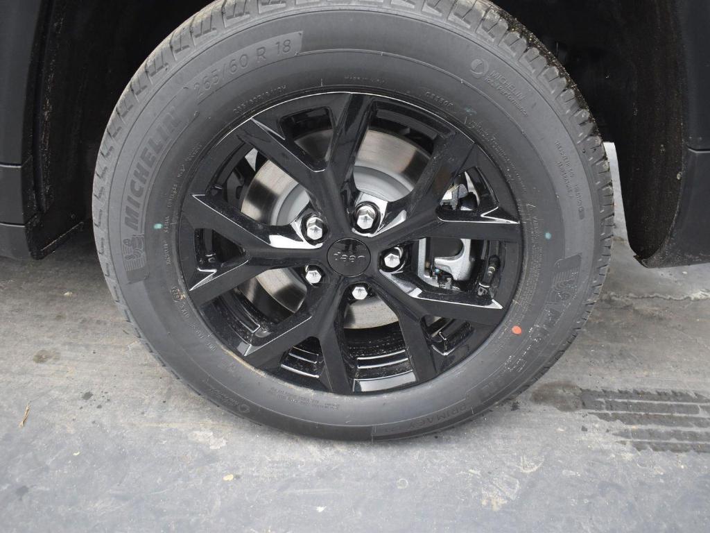 new 2025 Jeep Grand Cherokee L car, priced at $42,674