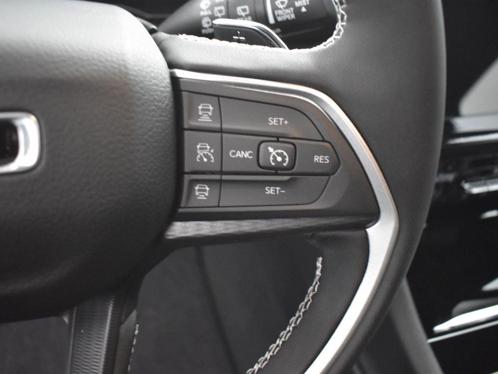new 2025 Jeep Grand Cherokee L car, priced at $42,674