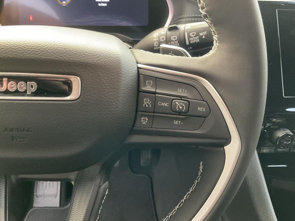 new 2025 Jeep Grand Cherokee L car, priced at $42,855