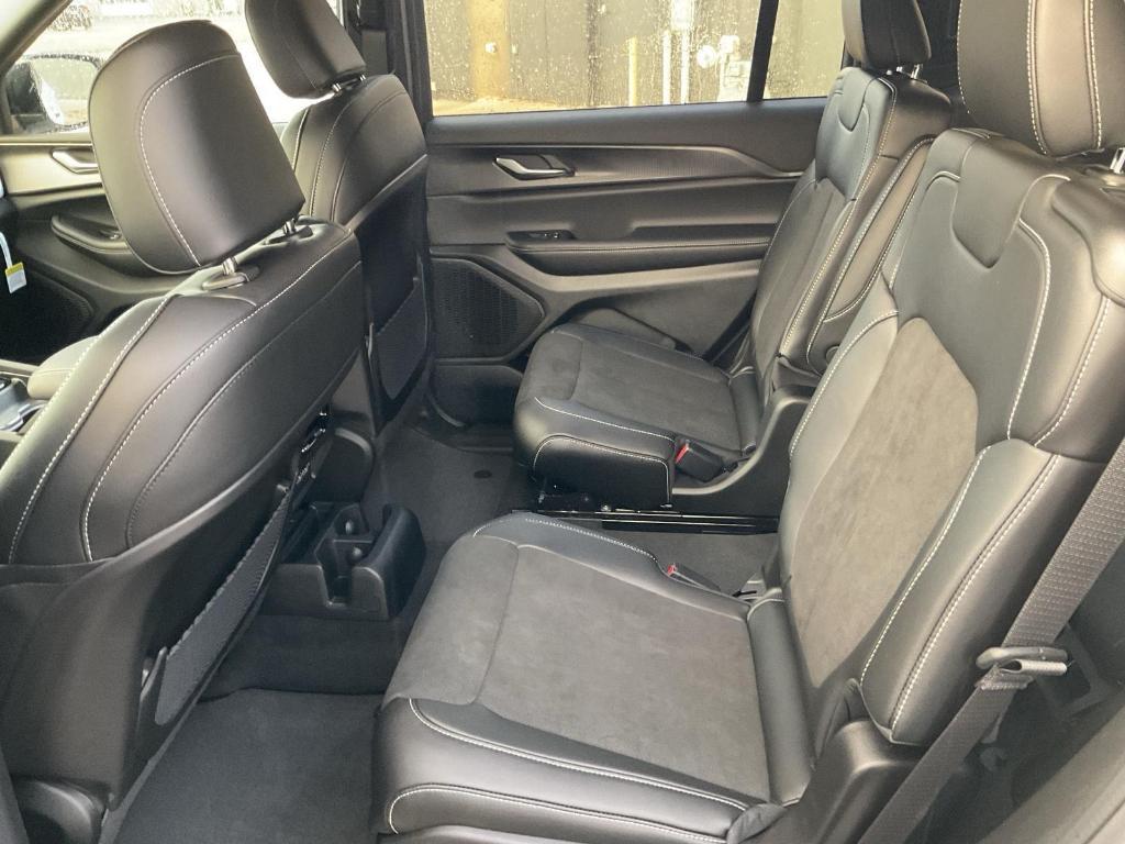 new 2025 Jeep Grand Cherokee L car, priced at $42,855