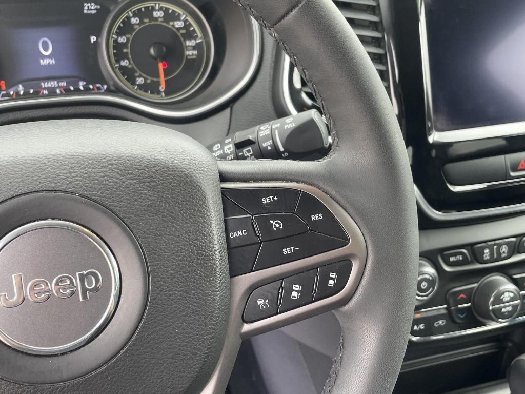 used 2022 Jeep Cherokee car, priced at $28,998