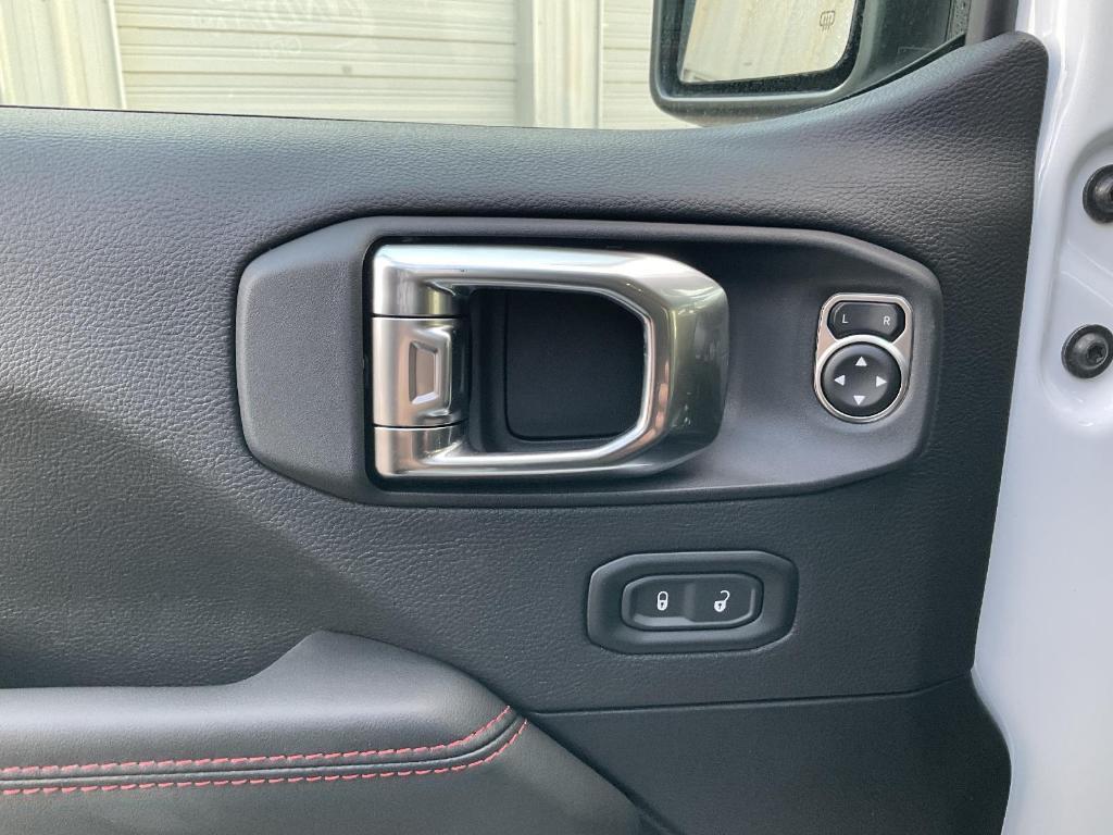 new 2025 Jeep Gladiator car, priced at $50,796