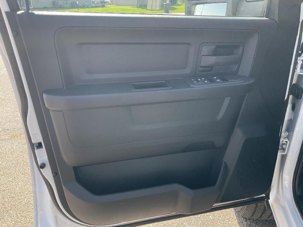 new 2025 Ram 2500 car, priced at $63,992