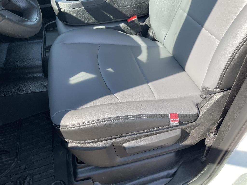 new 2025 Ram 2500 car, priced at $63,992