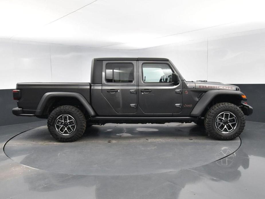 new 2024 Jeep Gladiator car, priced at $53,734