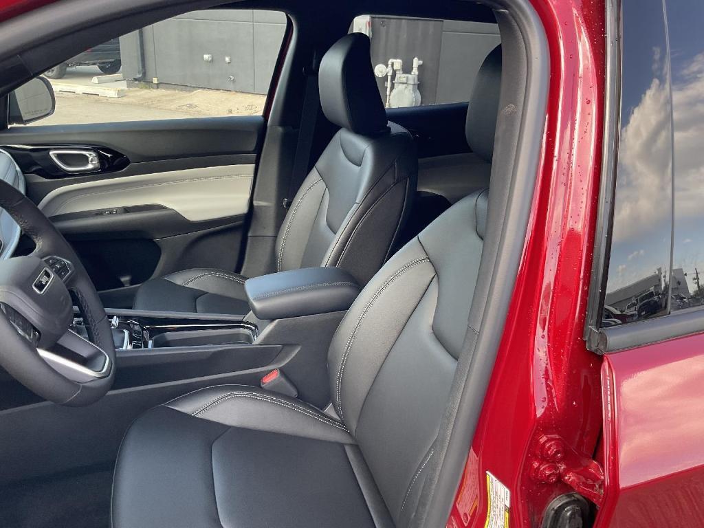 new 2025 Jeep Compass car, priced at $32,104