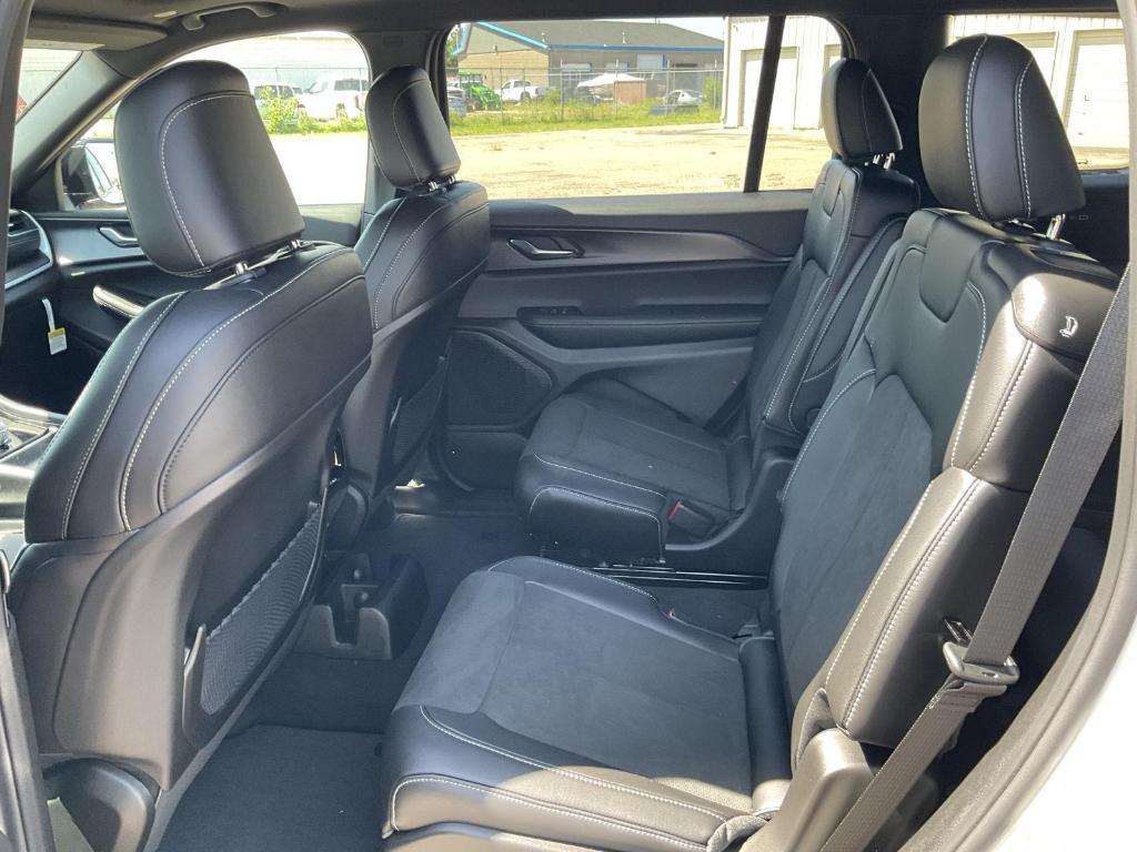 new 2025 Jeep Grand Cherokee L car, priced at $44,269
