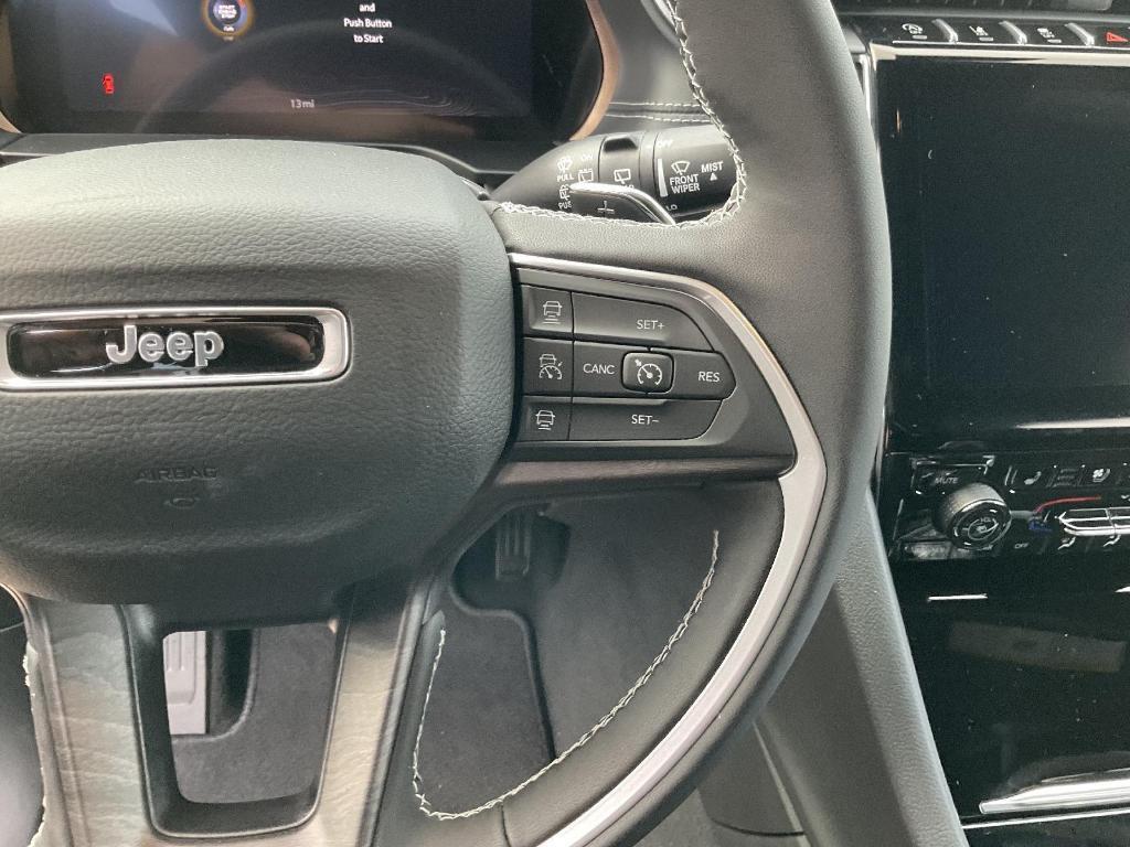 new 2025 Jeep Grand Cherokee L car, priced at $56,255