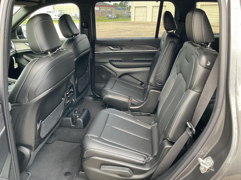 new 2025 Jeep Grand Cherokee L car, priced at $56,255