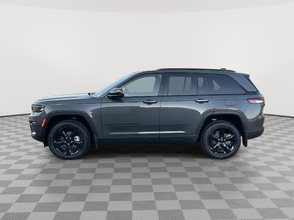new 2025 Jeep Grand Cherokee car, priced at $45,608
