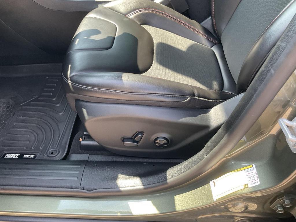 used 2020 Jeep Cherokee car, priced at $20,862