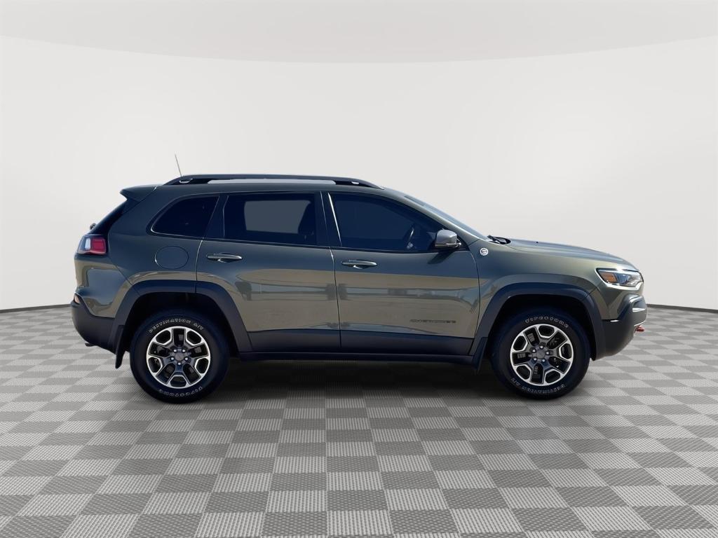 used 2020 Jeep Cherokee car, priced at $23,324