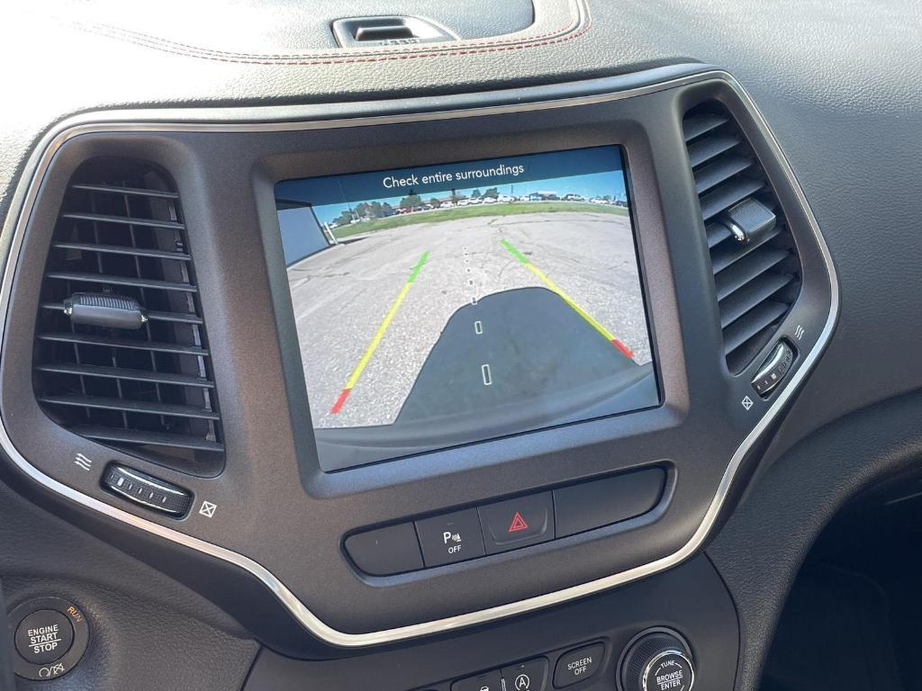 used 2020 Jeep Cherokee car, priced at $23,324