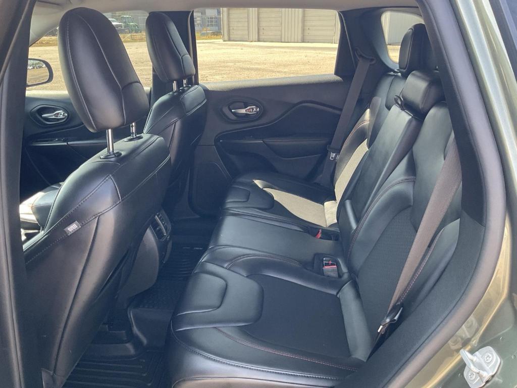 used 2020 Jeep Cherokee car, priced at $20,862