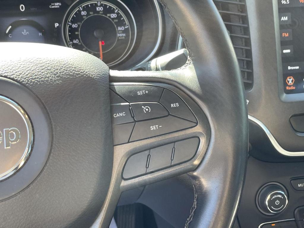 used 2020 Jeep Cherokee car, priced at $23,324