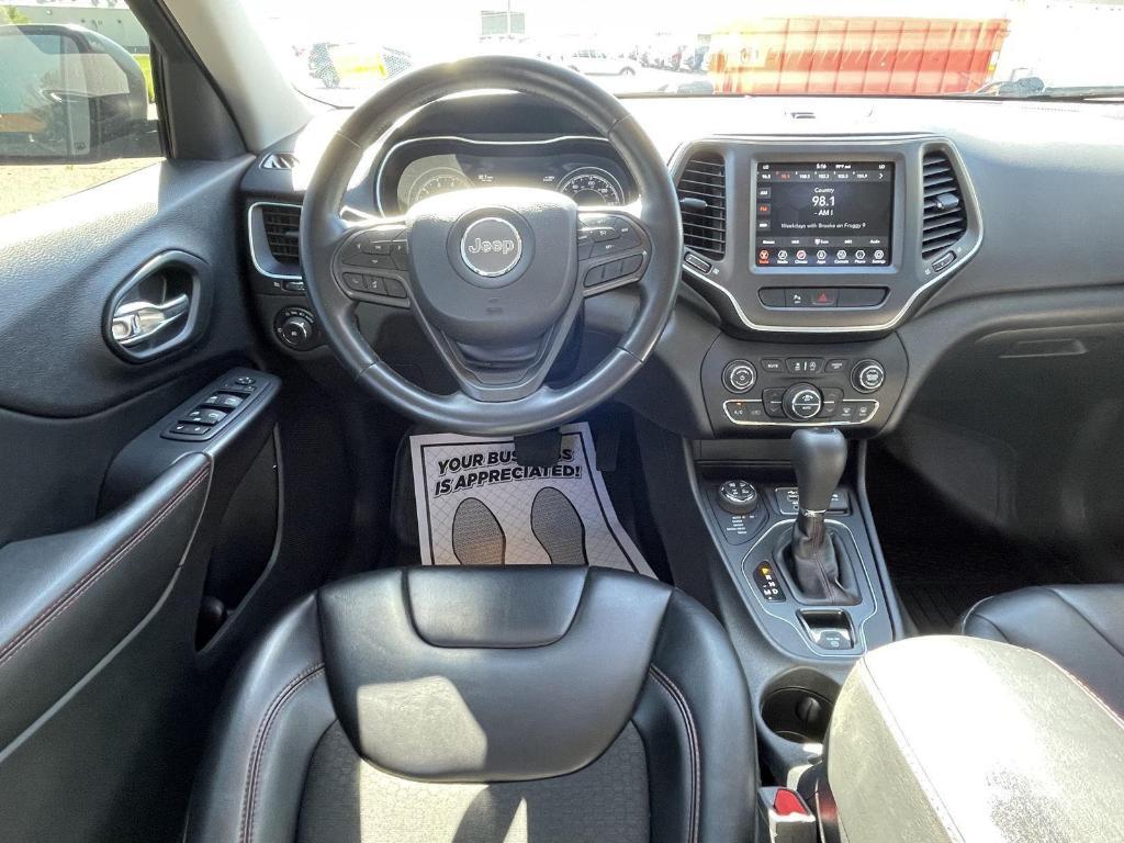 used 2020 Jeep Cherokee car, priced at $23,324