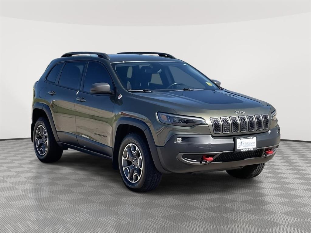 used 2020 Jeep Cherokee car, priced at $23,324