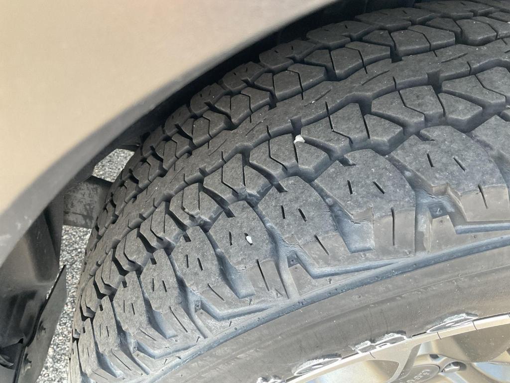 used 2020 Jeep Cherokee car, priced at $20,862