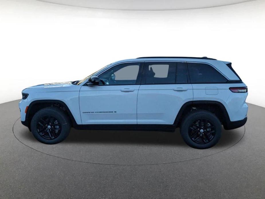 new 2025 Jeep Grand Cherokee car, priced at $41,480