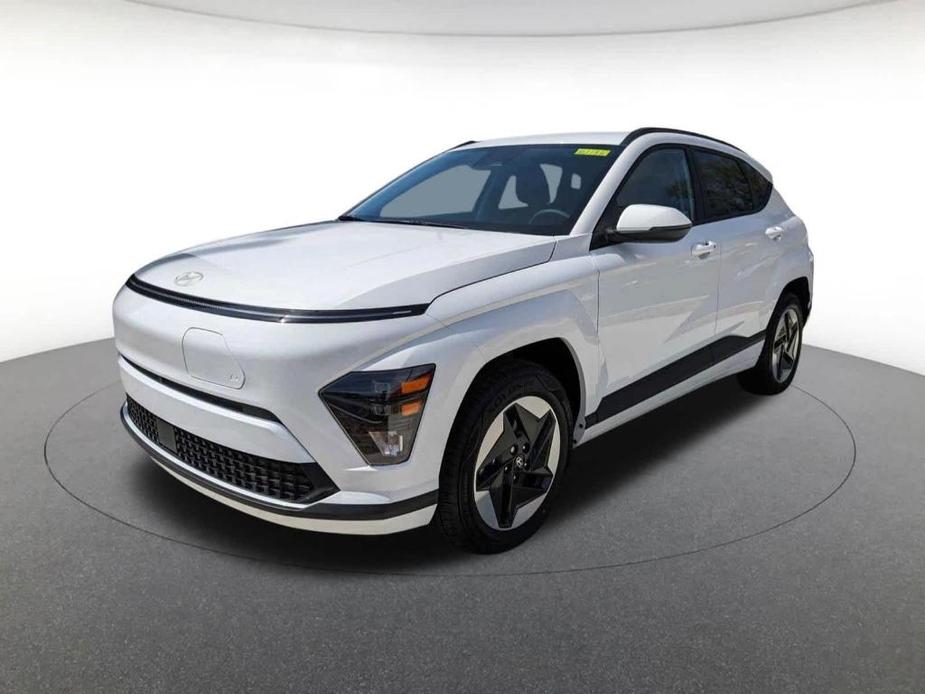 new 2024 Hyundai Kona EV car, priced at $39,075