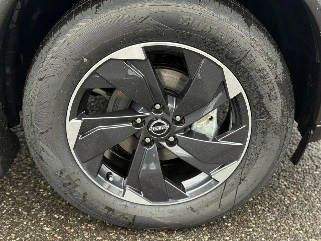 new 2026 Nissan Rogue car, priced at $31,667