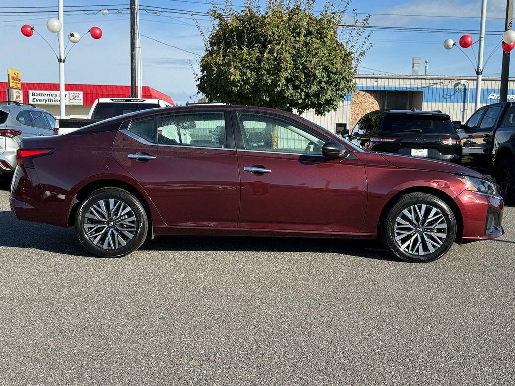 used 2024 Nissan Altima car, priced at $21,999