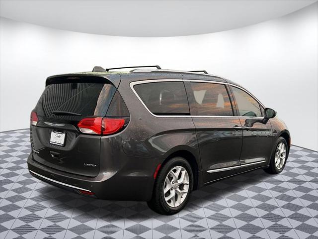 used 2020 Chrysler Pacifica car, priced at $24,999