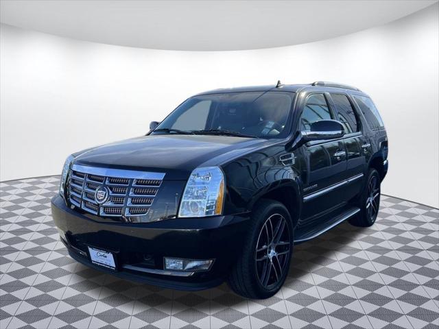 used 2014 Cadillac Escalade car, priced at $16,499