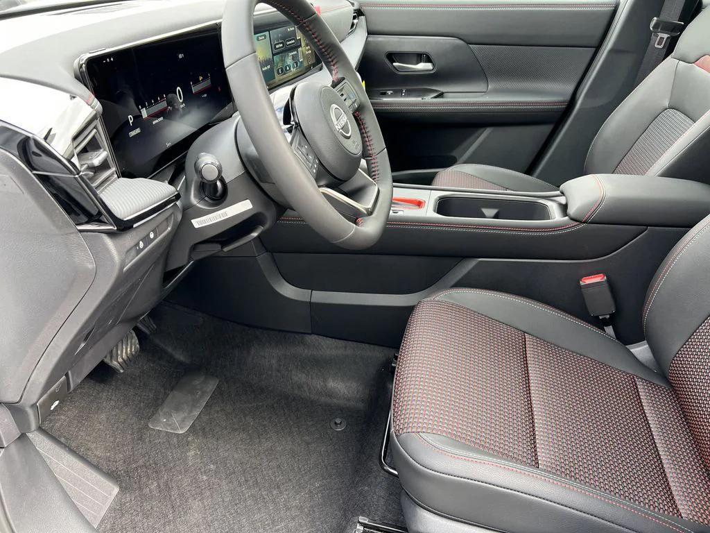new 2025 Nissan Kicks car, priced at $27,999
