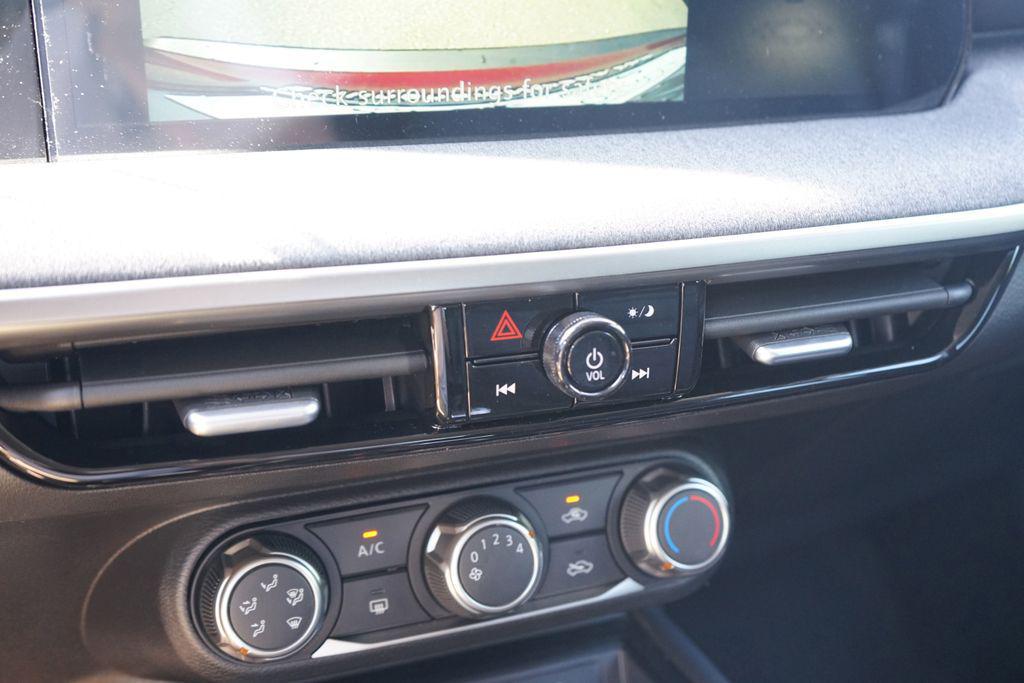 new 2025 Nissan Kicks car, priced at $23,499