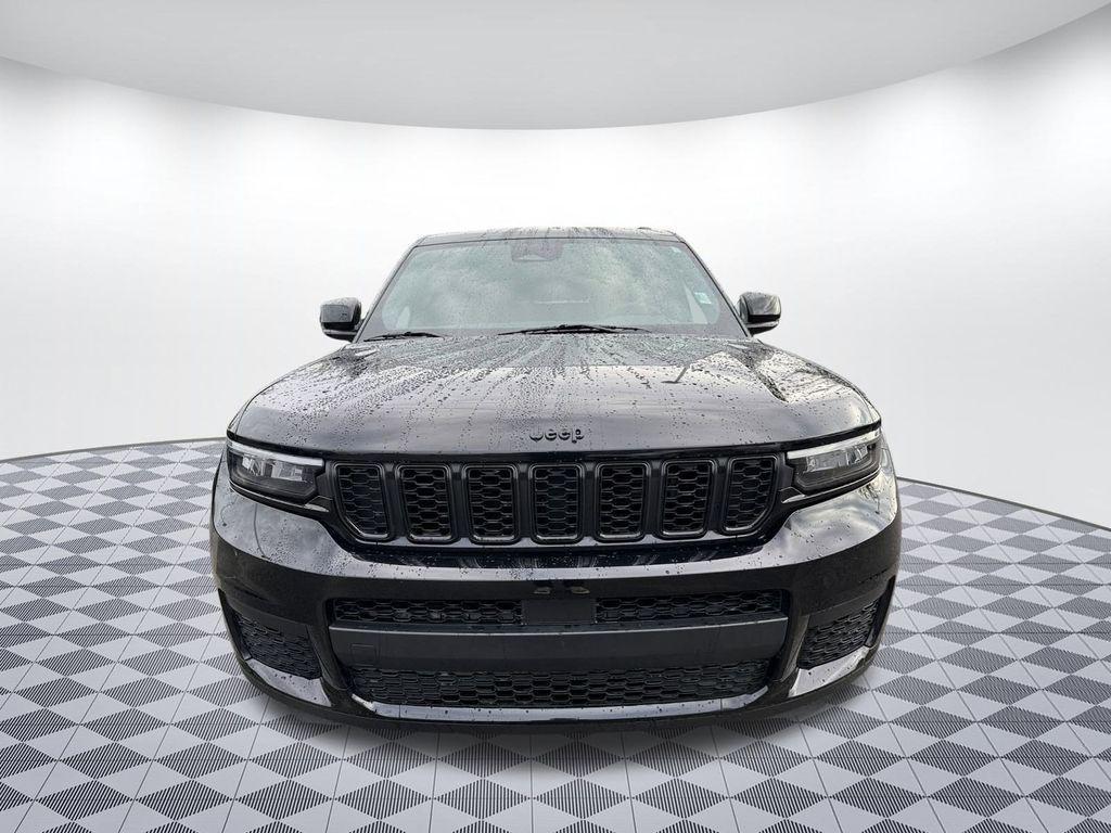 used 2024 Jeep Grand Cherokee L car, priced at $28,999