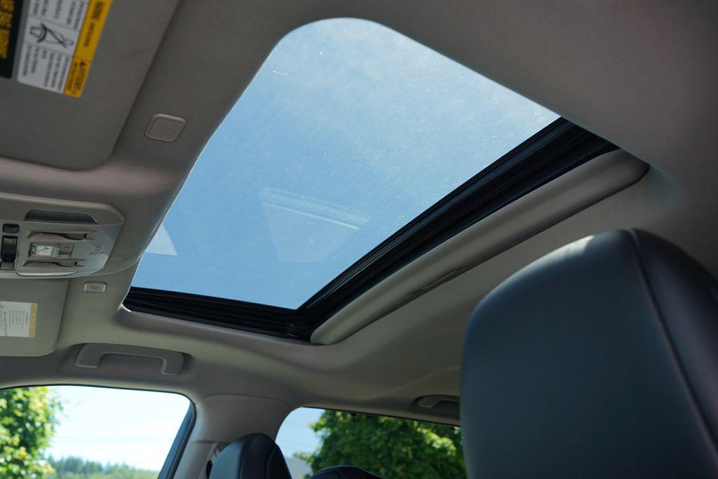 used 2023 Toyota Highlander car, priced at $34,899