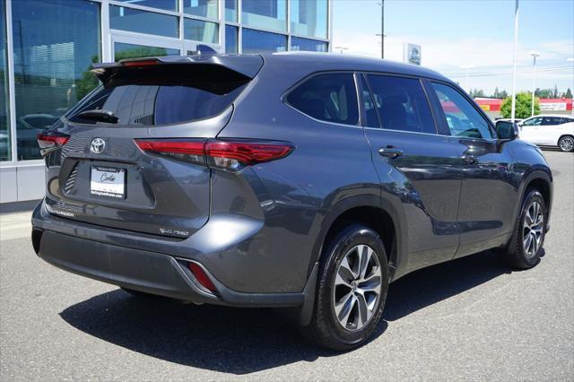 used 2023 Toyota Highlander car, priced at $39,499