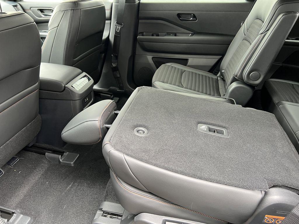 new 2025 Nissan Pathfinder car, priced at $37,348