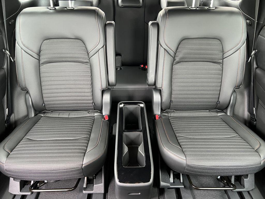 new 2025 Nissan Pathfinder car, priced at $37,348