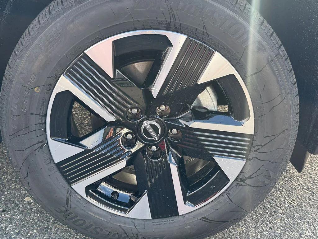 new 2026 Nissan Kicks car, priced at $27,930