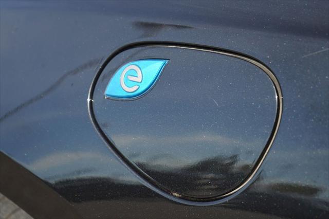 used 2024 Chrysler Pacifica Hybrid car, priced at $29,499