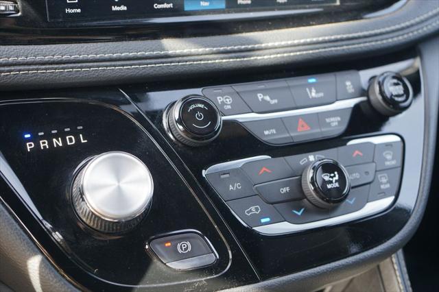 used 2024 Chrysler Pacifica Hybrid car, priced at $29,499