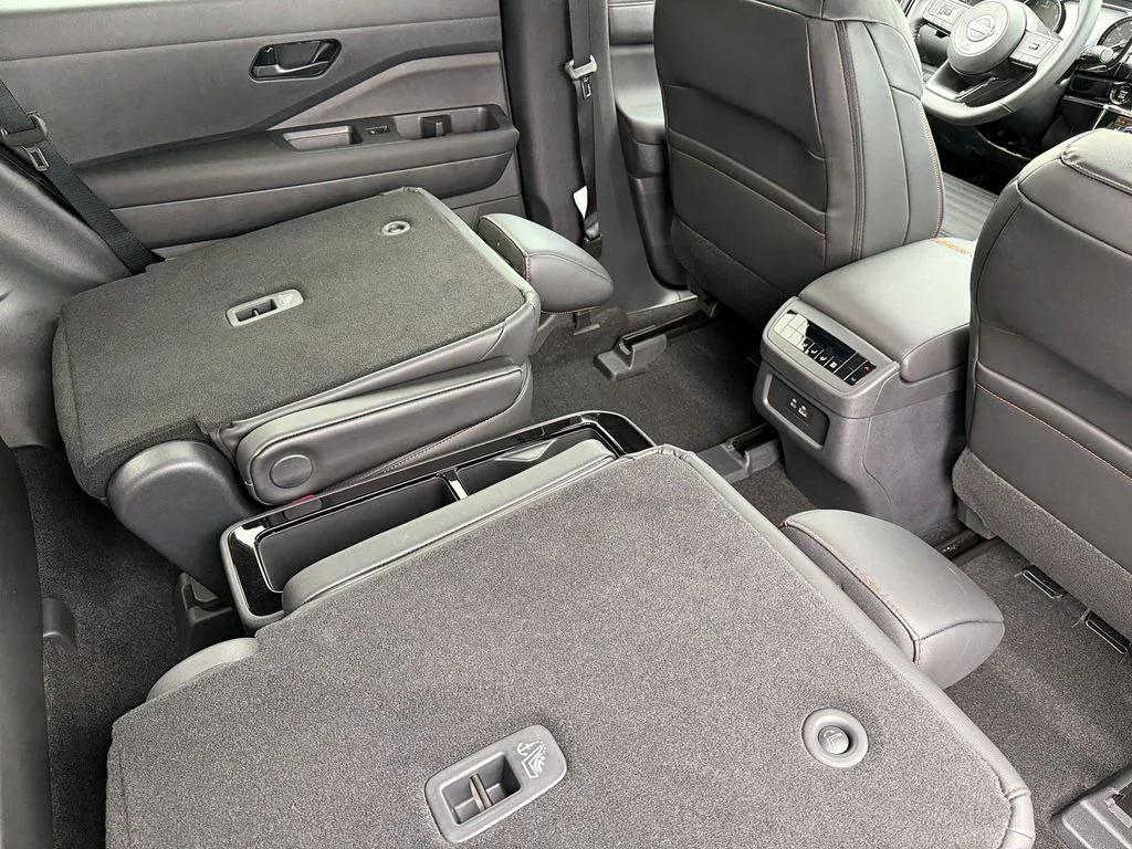 new 2025 Nissan Pathfinder car, priced at $42,348
