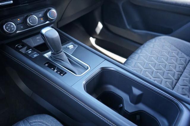 new 2025 Nissan Kicks car, priced at $24,984