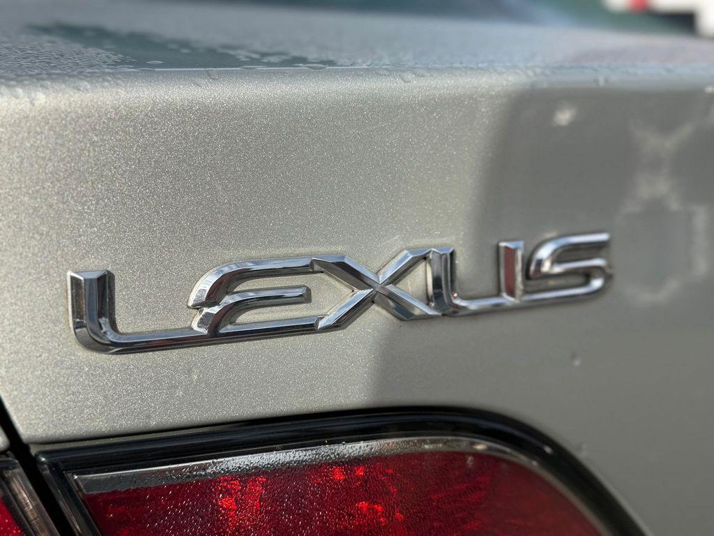 used 2004 Lexus ES 330 car, priced at $6,499