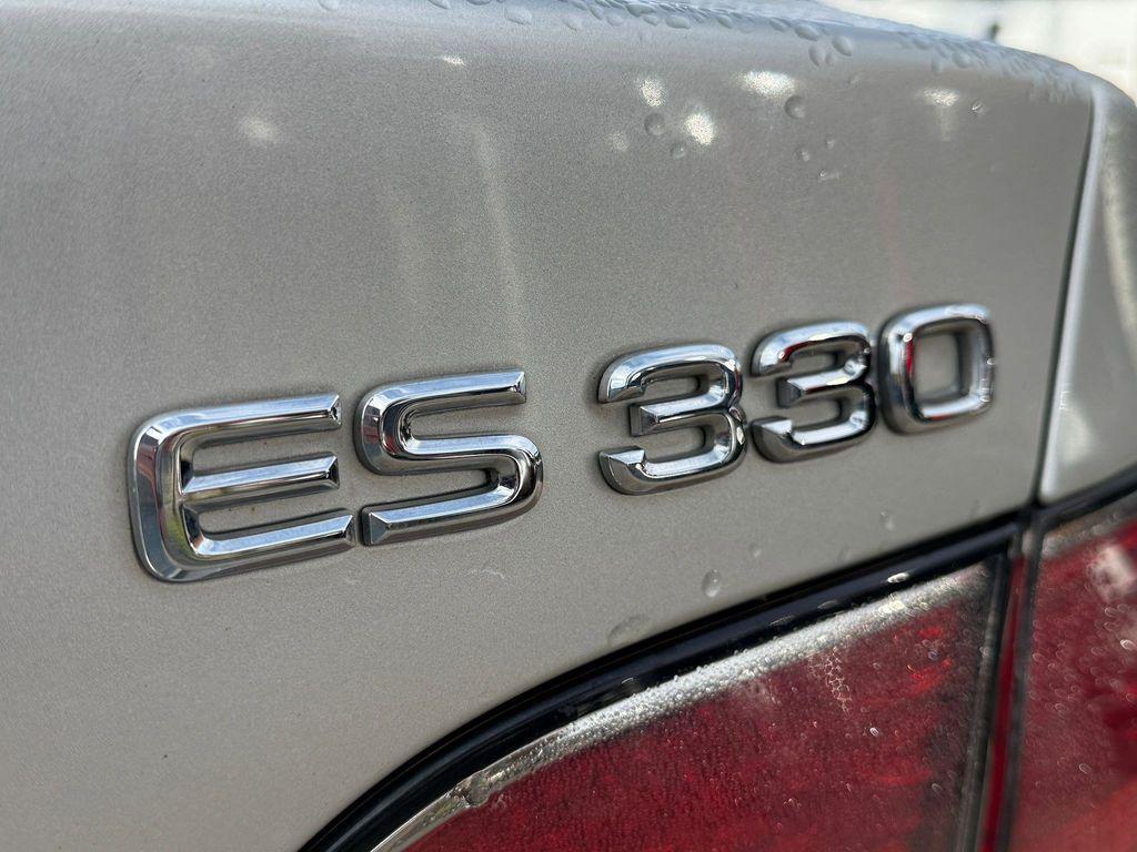 used 2004 Lexus ES 330 car, priced at $6,499