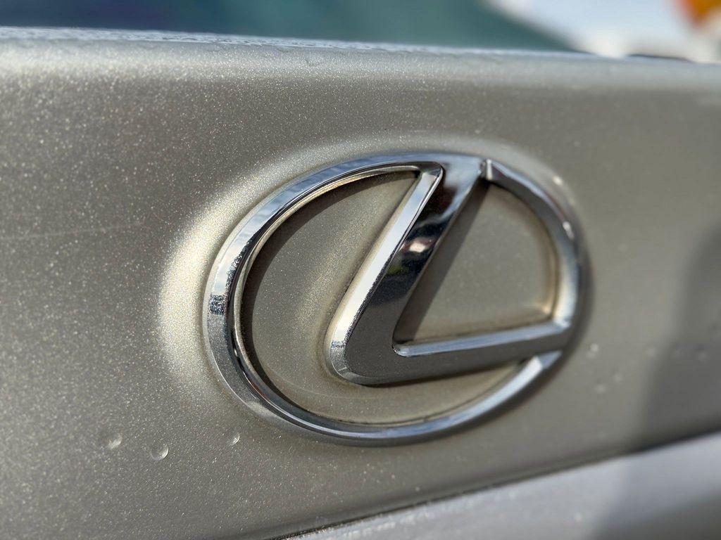 used 2004 Lexus ES 330 car, priced at $6,499